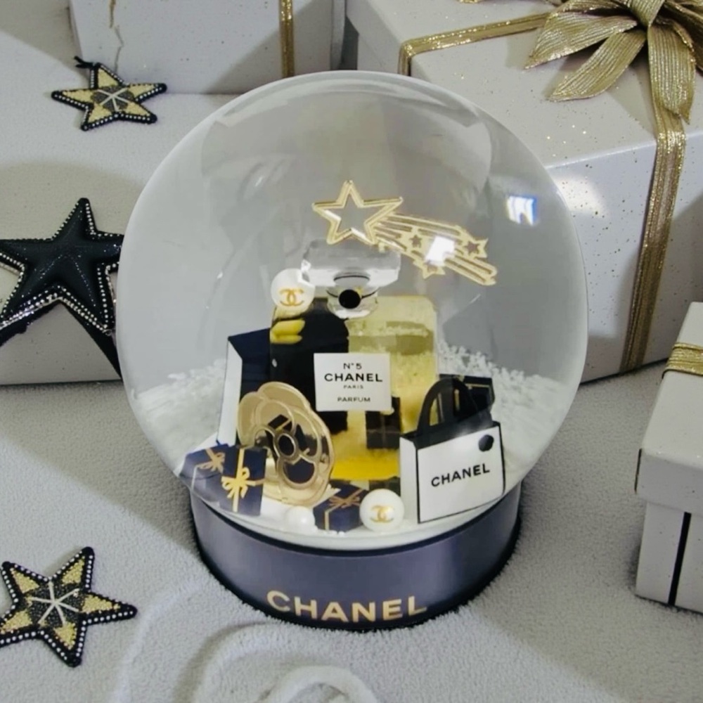 AUTHENTIC CHANEL 2025 - 2026 Winter Constellation Snow Globe